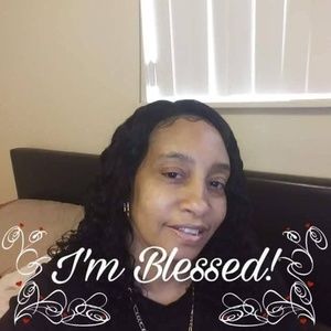 Meet your Posher, Mia